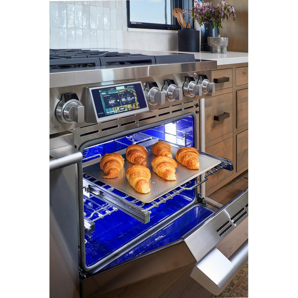 Signature Kitchen Suite 48-inch Freestanding Dual-Fuel Range with Sous