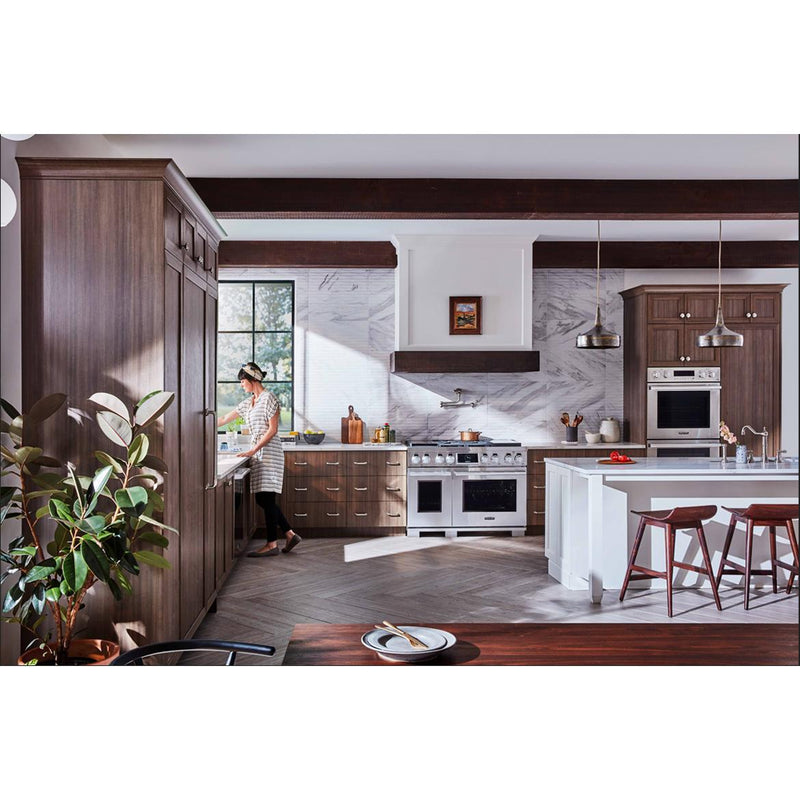 Signature Kitchen Suite 48-inch Freestanding Dual-Fuel Range with Sous Vide SKSDR480SIS IMAGE 9