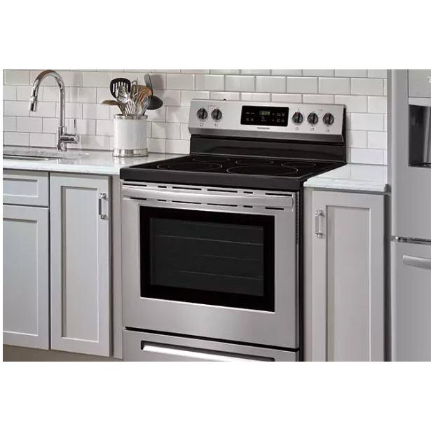 Frigidaire 30-inch Freestanding Electric Range with SpaceWise® Expandable Elements CFEF3054US IMAGE 4