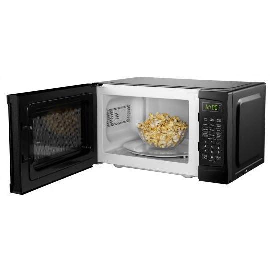 Danby 17-inch, 0.7 cu.ft. Countertop Microwave Oven with Auto Defrost DBMW0720BBB IMAGE 7