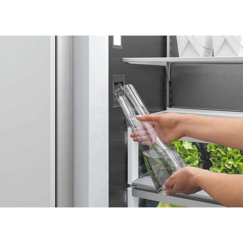 Fisher & Paykel 30-inch Built-in Bottom Freezer Refrigerator with ActiveSmart™ RS3084WRUK1 IMAGE 6