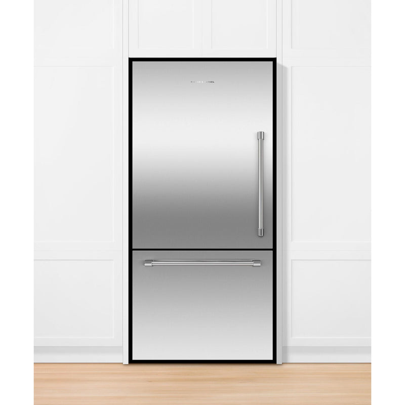 Fisher & Paykel 32-inch, 17.1 cu. ft. Bottom Freezer Refrigerator with Water Dispenser RF170WLKJX6 IMAGE 3