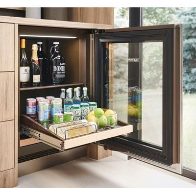 Sub-Zero Designer Series 5.5 cu. ft. Undercounter Beverage Center DEU2450BG/ADA/R IMAGE 3